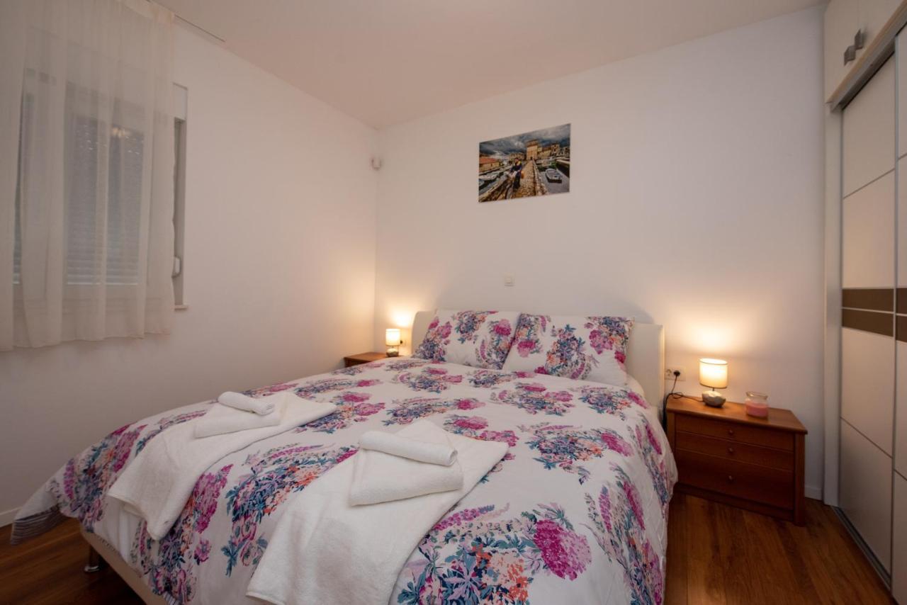 Apartment Miss Tina Trogir Dış mekan fotoğraf